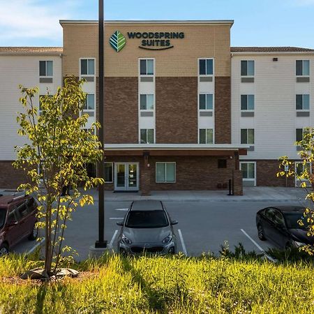 Woodspring Suites Milwaukee - Menomonee Falls Exterior photo